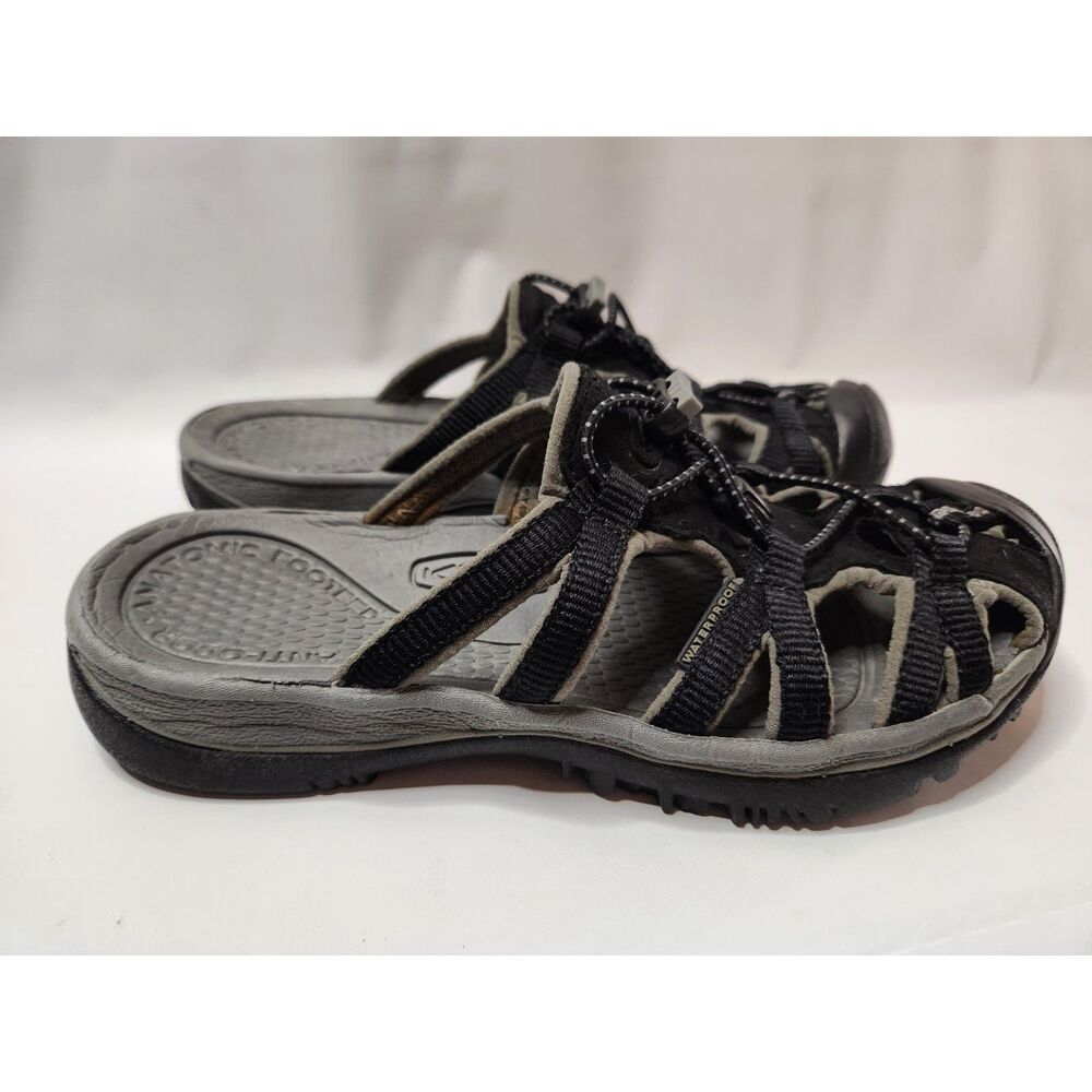 Keen Closed Toe Sandals Women's size 6 Black